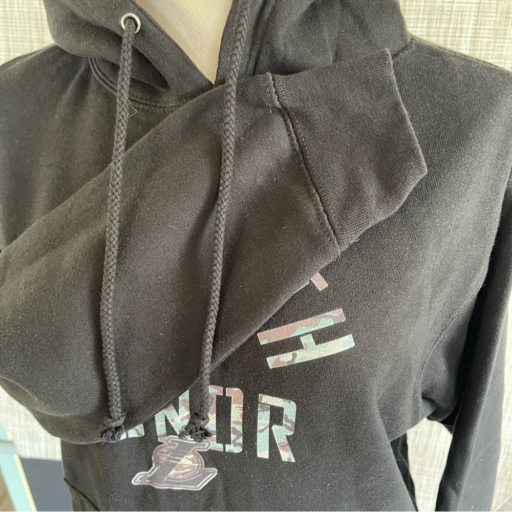 Los Angeles Lakers Military Hoodie - Picture 3 of 4